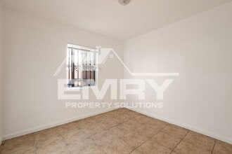 2534 Hill St in Huntington Park, CA - Building Photo - Building Photo