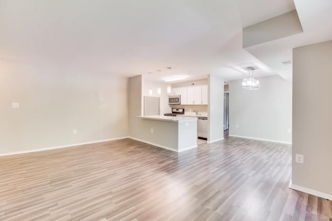 5200 Crossfield Ct