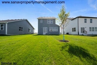 1261 NW Yorktown Dr in Waukee, IA - Building Photo - Building Photo