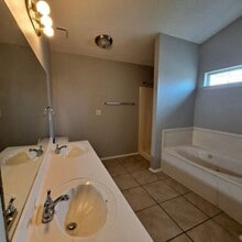 7340 Dunbarton Dr in Horn Lake, MS - Building Photo - Building Photo