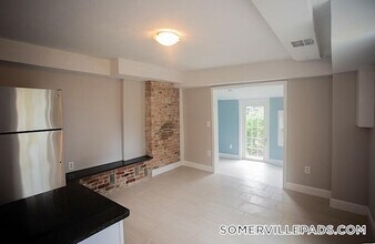 60 Atherton St, Unit 1R in Somerville, MA - Building Photo - Building Photo