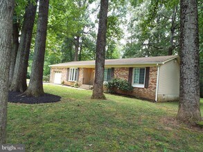 121 Greenfield Rd in Stafford, VA - Building Photo - Building Photo