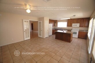 7441 W Krall St in Glendale, AZ - Building Photo - Building Photo