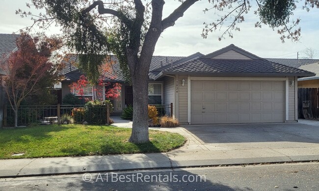 2824 Finlandia Ave