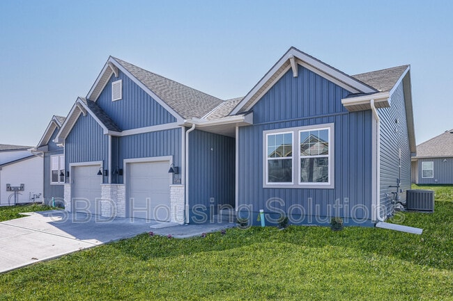 property at 27417 E Oak View Dr