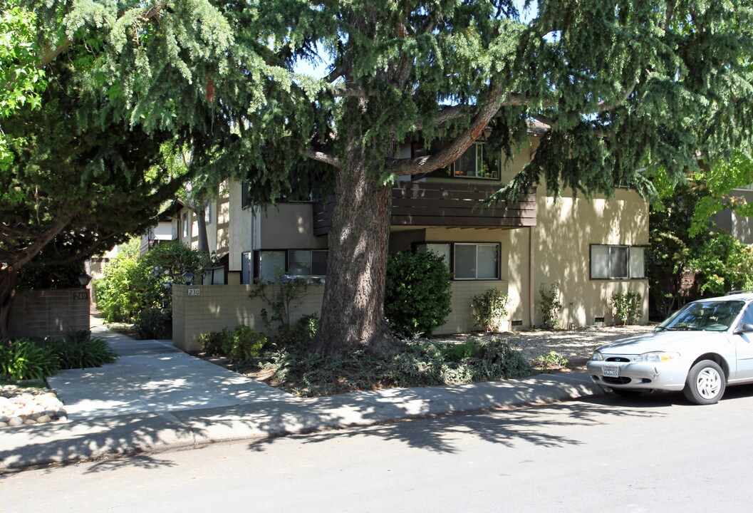 230 Waverley St in Menlo Park, CA - Building Photo