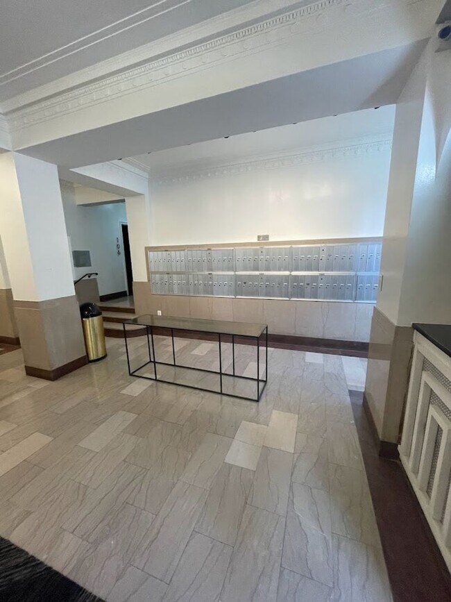 1010 25th St NW in Washington, DC - Building Photo - Building Photo