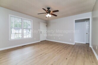 1021 Amber Acres Ln in Knightdale, NC - Building Photo - Building Photo