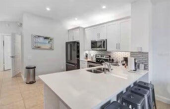 8117 Princess Palm Ln in Kissimmee, FL - Building Photo - Building Photo