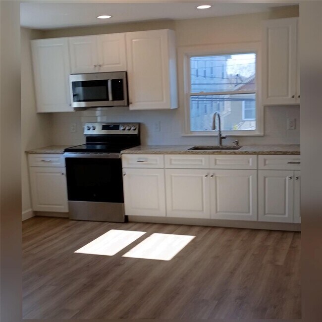 property at 21 N Main St