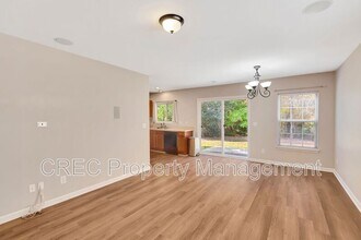 221 Chemistry Cir in Ladson, SC - Building Photo - Building Photo