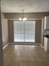 30612 Stephen Dr in Denham Springs, LA - Foto de edificio - Building Photo