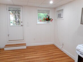 157 Hamilton St, Unit 157a in Cambridge, MA - Building Photo - Building Photo
