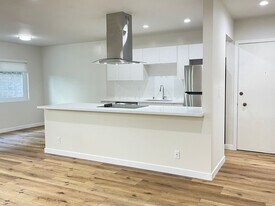 1835 CAMDEN AVE. LP in Los Angeles, CA - Building Photo