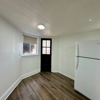 4904 N Austin Ave, Unit GARDEN UNIT in Chicago, IL - Building Photo