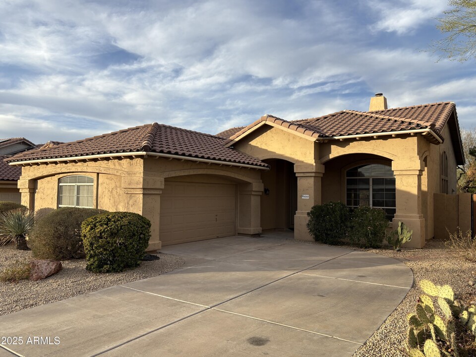 4342 E Desert Marigold Dr in Cave Creek, AZ - Building Photo