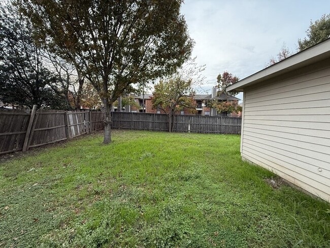 3149 Appaloosa Dr in Dallas, TX - Foto de edificio - Building Photo