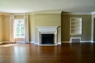 126 Dartmouth Rd in San Mateo, CA - Building Photo - Building Photo