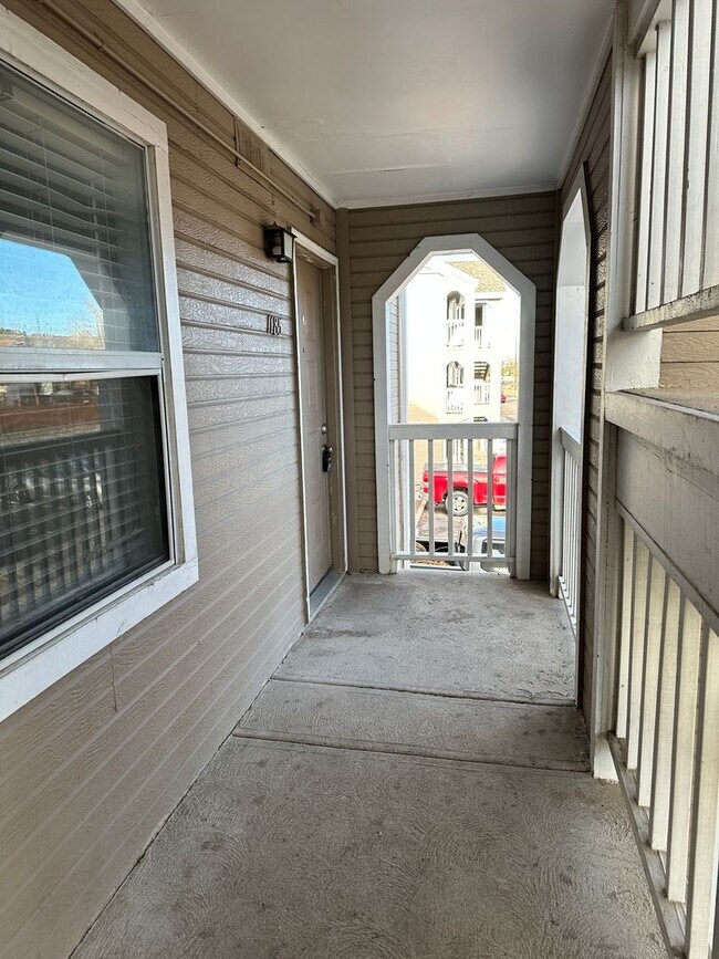 1185 S Gilbert St in Castle Rock, CO - Building Photo - Building Photo