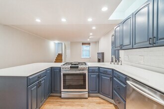 1532 Naudain St in Philadelphia, PA - Building Photo - Building Photo