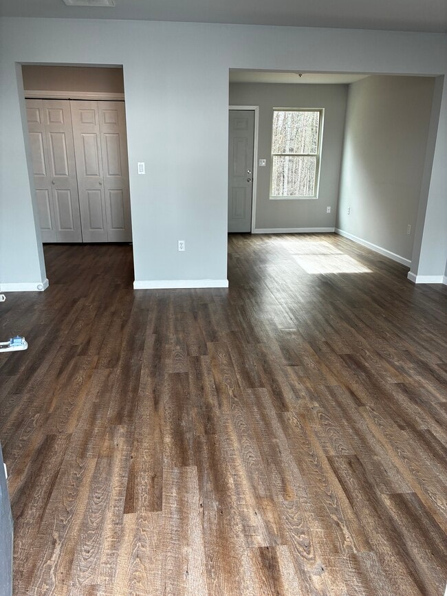 property at 61 Crabapple Rdg