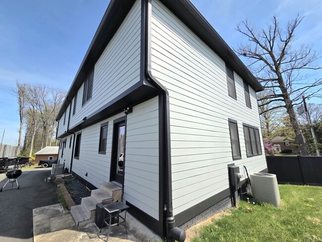 10810 Norman Ave in Fairfax, VA - Building Photo - Building Photo