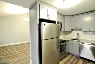 3030 Prairie St in Franklin Park, IL - Building Photo - Building Photo