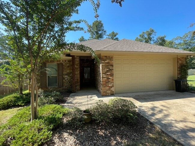 property at 193 Woodland Dr