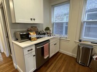 828 Huntington Ave, Unit 2 in Boston, MA - Building Photo - Building Photo