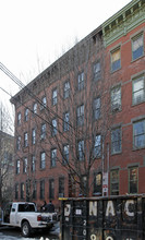 227 3rd St in Jersey City, NJ - Building Photo - Building Photo