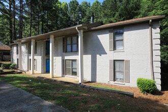 Britain Village in Lawrenceville, GA - Foto de edificio - Building Photo