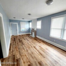 1735 Brackland St in Jacksonville, FL - Building Photo - Building Photo