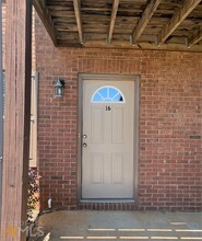 241 S Irwin St-Unit -16 in Milledgeville, GA - Building Photo - Building Photo