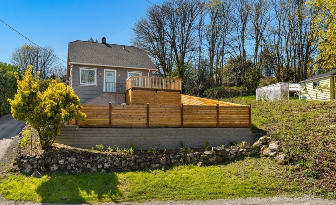 1411 S 99th St in Seattle, WA - Building Photo