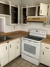 1800 N Lauderdale Ave in North Lauderdale, FL - Building Photo - Building Photo