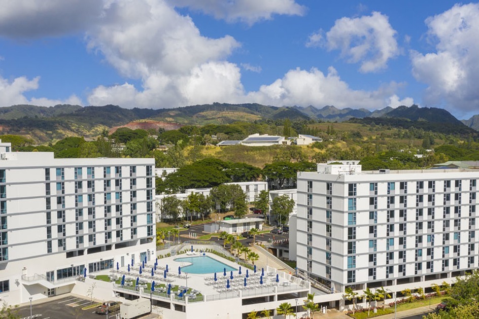 Moanalua Hillside Apartments in Honolulu, HI - Building Photo