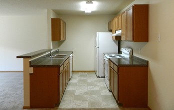 Sun West I in Fargo, ND - Building Photo - Interior Photo