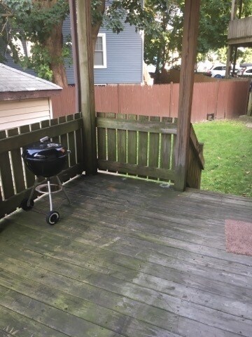 4 Adella Pl, Unit 1 in Boston, MA - Foto de edificio - Building Photo