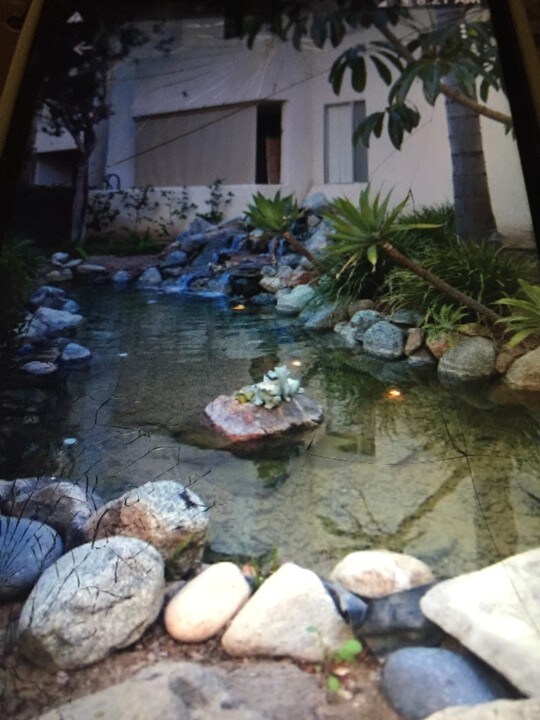 5325 Newcastle Ave in Los Angeles, CA - Building Photo