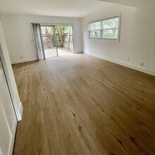 411 N Cypress Dr in Tequesta, FL - Building Photo - Building Photo