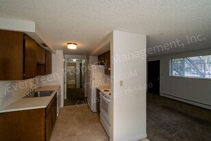 2949 State Farm Rd in Evans, CO - Building Photo