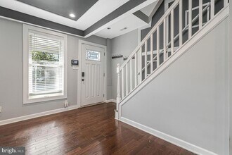 312 57th St NE in Washington, DC - Foto de edificio - Building Photo