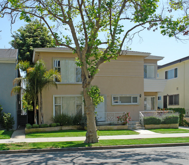 240 S Rexford Dr in Beverly Hills, CA - Building Photo - Building Photo