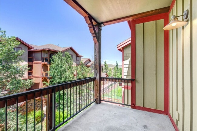 property at 5519 Lillehammer Ln