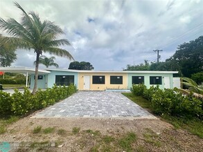 1230 S Federal Hwy-Unit -1 in Lake Worth Beach, FL - Building Photo - Building Photo