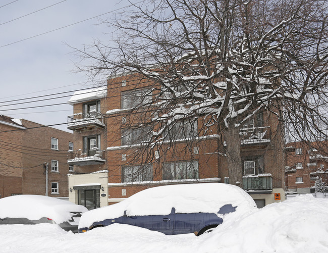 5595 Beaucourt in Montréal, QC - Building Photo - Building Photo