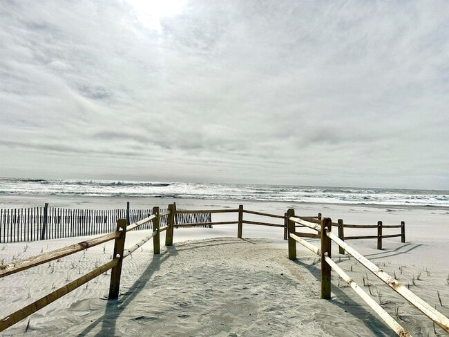 612 E Brigantine Ave, Unit 2 in Brigantine, NJ - Building Photo - Building Photo