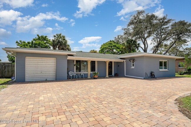 305 Sharon Dr in Melbourne, FL - Building Photo - Building Photo