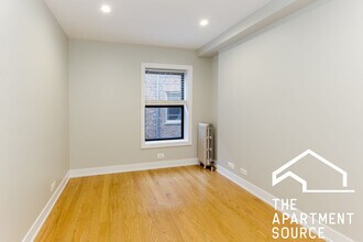 516 W Cornelia Ave in Chicago, IL - Building Photo - Building Photo