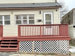 210 Center Ave in Plymouth, PA - Building Photo - Building Photo